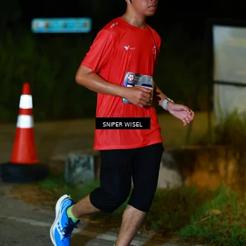 Runner Photo 8407033