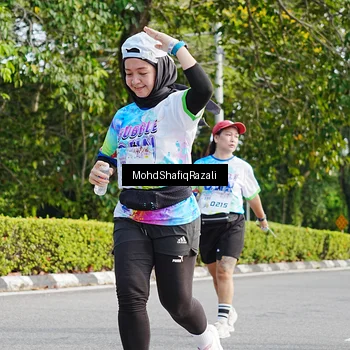Runner Photo 8407037