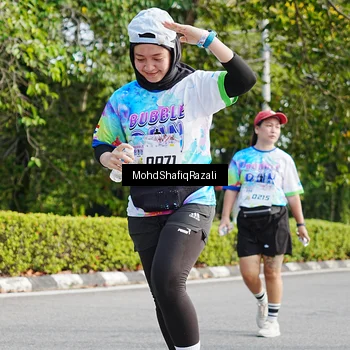 Runner Photo 8407043