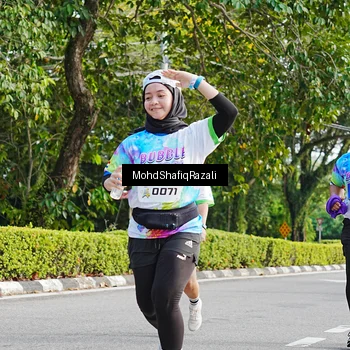 Runner Photo 8407052