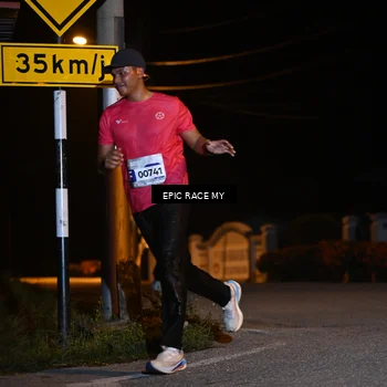 Runner Photo 8407104