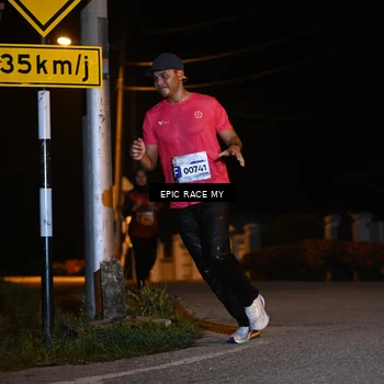 Runner Photo 8407108