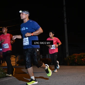Runner Photo 8407112
