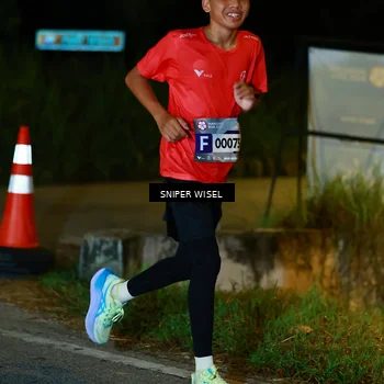 Runner Photo 8407115
