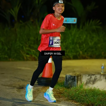 Runner Photo 8407149