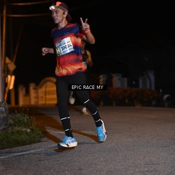 Runner Photo 8407199