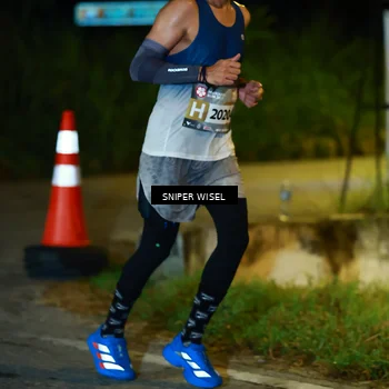Runner Photo 8407201