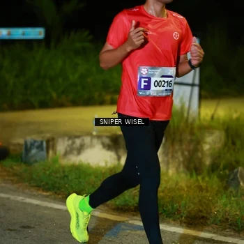 Runner Photo 8407240
