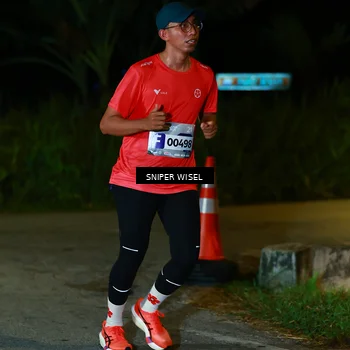 Runner Photo 8407248