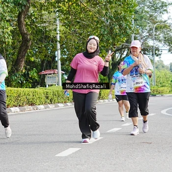 Runner Photo 8407262