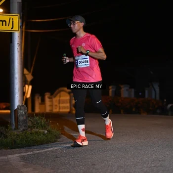 Runner Photo 8407265