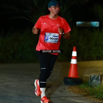 Runner Photo 8407273