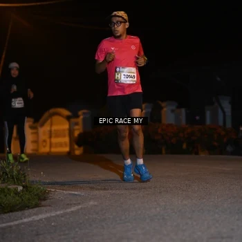Runner Photo 8407279