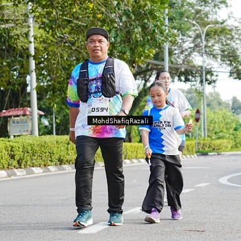 Runner Photo 8407297