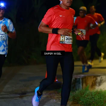 Runner Photo 8407348