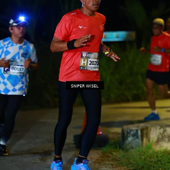 Runner Photo 8407349