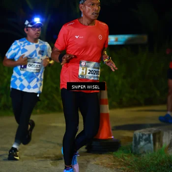 Runner Photo 8407350