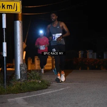 Runner Photo 8407356