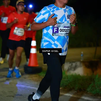 Runner Photo 8407361