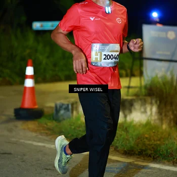 Runner Photo 8407407