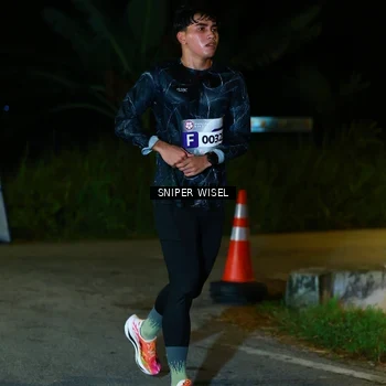 Runner Photo 8407416