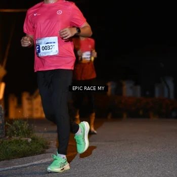 Runner Photo 8407420