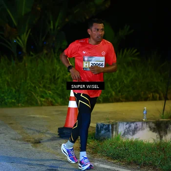 Runner Photo 8407442