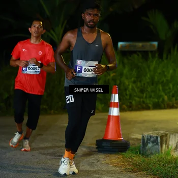 Runner Photo 8407456