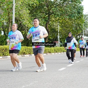 Runner Photo 8407473
