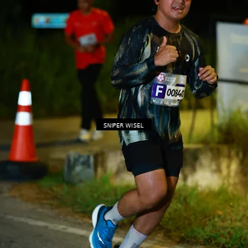 Runner Photo 8407494