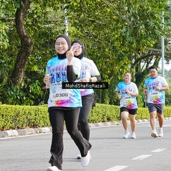 Runner Photo 8407504