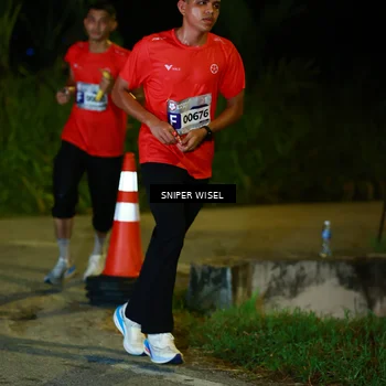 Runner Photo 8407505