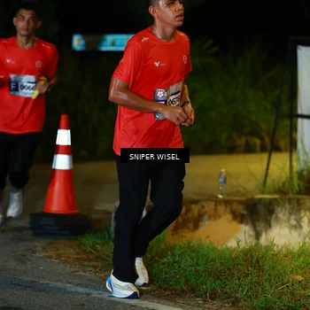 Runner Photo 8407511