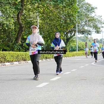 Runner Photo 8407547