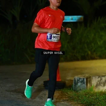Runner Photo 8407557