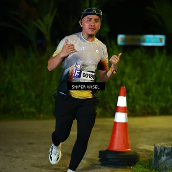 Runner Photo 8407600