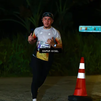 Runner Photo 8407603