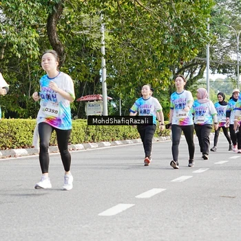 Runner Photo 8407610