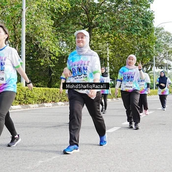 Runner Photo 8407635