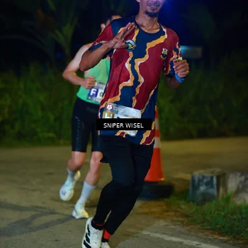 Runner Photo 8407641