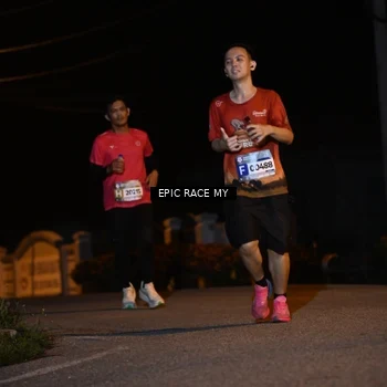 Runner Photo 8407646