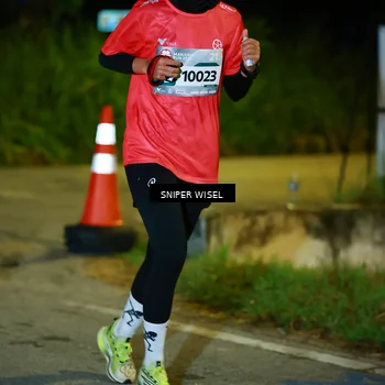 Runner Photo 8407673