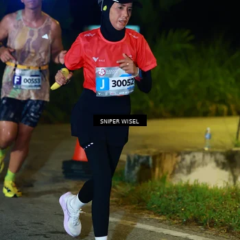 Runner Photo 8407703