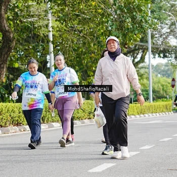 Runner Photo 8407719