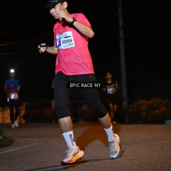 Runner Photo 8407724