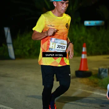 Runner Photo 8407731