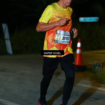 Runner Photo 8407735