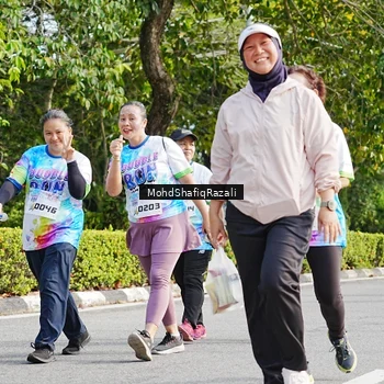 Runner Photo 8407749