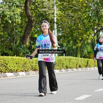Runner Photo 8407786