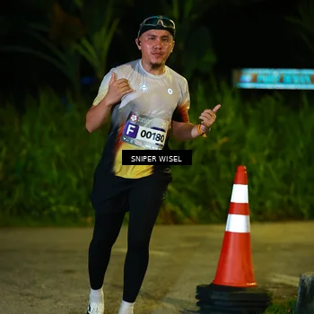 Runner Photo 8407792